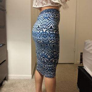 Stretchy pencil skirt